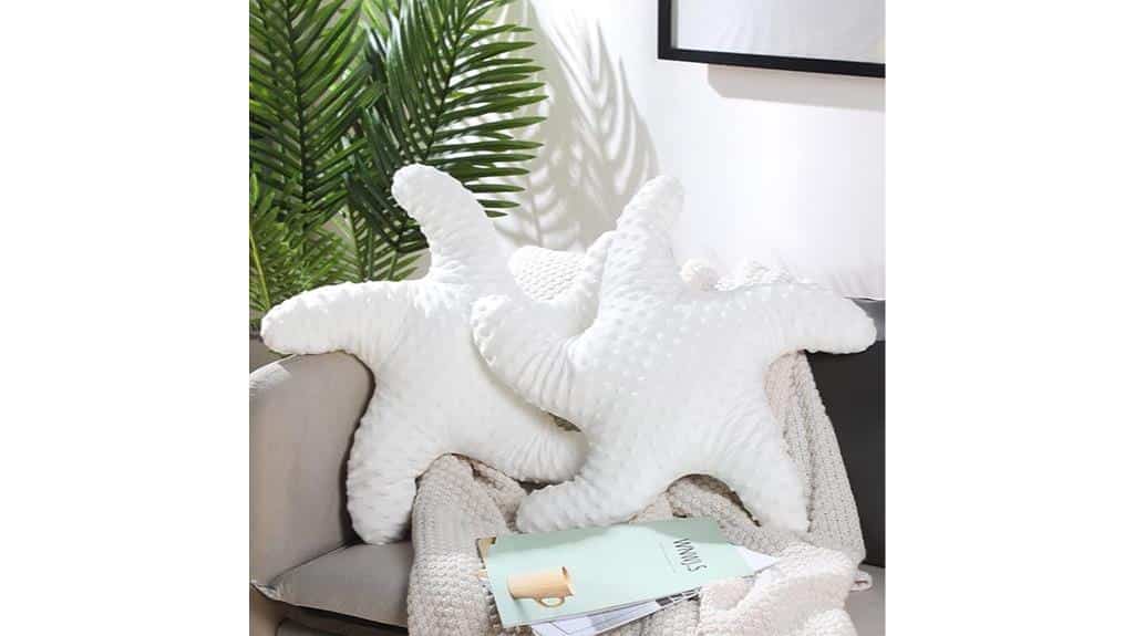 white fumete starfish pillows